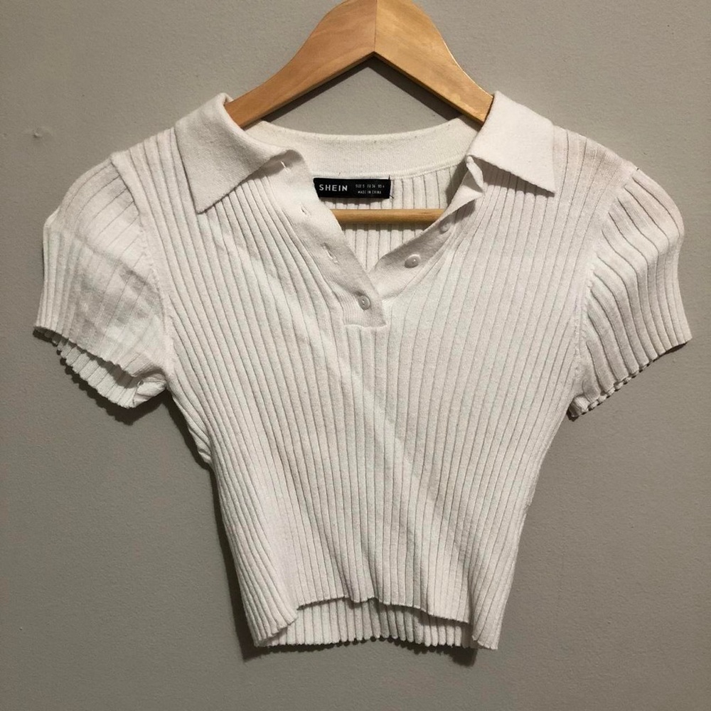 White collar rib knit short sleeve crop top 🤍